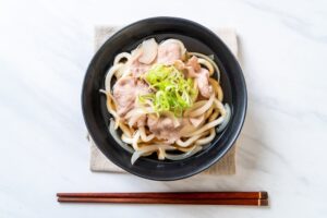 makaron-udon-z-tofu-i-warzywami---przepis-weganski-krok-po-kroku